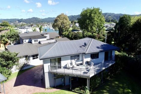Photo of property in 102 South Highway East, Whitianga, 3510