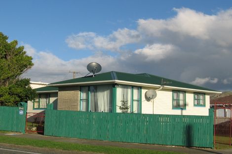 Photo of property in 104 Castor Crescent, Cannons Creek, Porirua, 5024