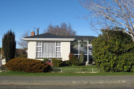 Photo of property in 43 Queen Street, Winton, 9720