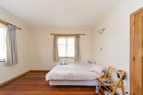 Photo of property in 121 Savage Crescent, West End, Palmerston North, 4412