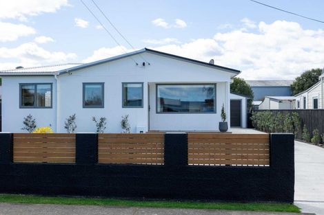 Photo of property in 12 Russell Street, Whanganui, 4500
