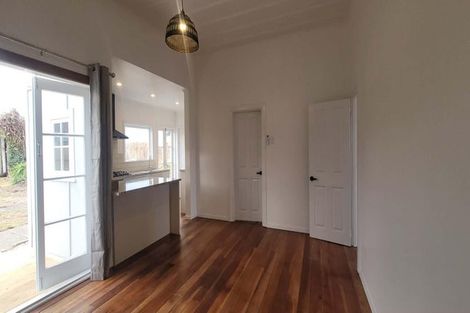Photo of property in 50 Harrison Street, Whanganui, 4500
