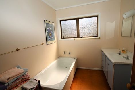 Photo of property in 23 Kon Tiki Road, Whiritoa, Whangamata, 3691