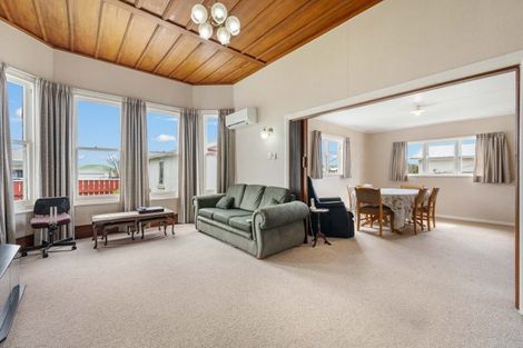 Photo of property in 2 Monckton Street, Feilding, 4702
