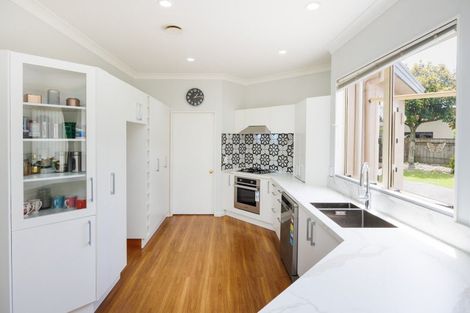 Photo of property in 9 Balmoral Drive, Terrace End, Palmerston North, 4410