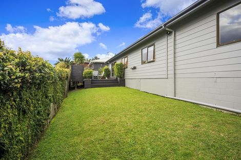 Photo of property in 2/41 Browns Bay Road, Browns Bay, Auckland, 0630