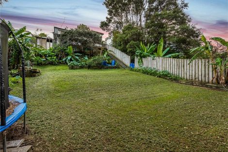 Photo of property in 7 Fernhaven Place, Massey, Auckland, 0614