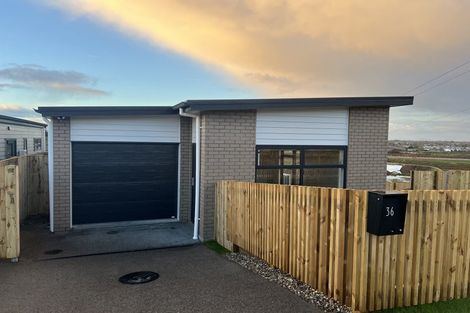 Photo of property in 36 Scenic Rise, Rototuna North, 3281