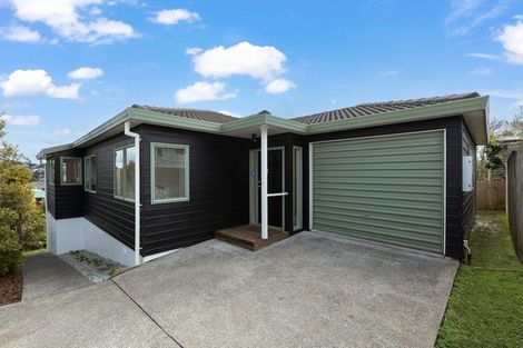 Photo of property in 1/12 Sunnyfield Crescent, Glenfield, Auckland, 0629