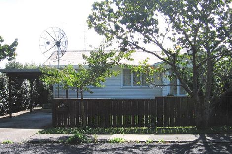 Photo of property in 2/8 Seven Oaks Drive, Pakuranga, Auckland, 2010