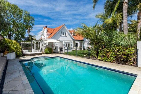 Photo of property in 1 Ascot Avenue, Narrow Neck, Auckland, 0624