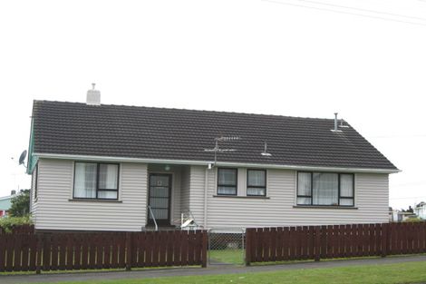Photo of property in 64 Cook Street, Marfell, New Plymouth, 4310