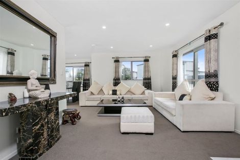 Photo of property in 33 Bukem Place, Favona, Auckland, 2024