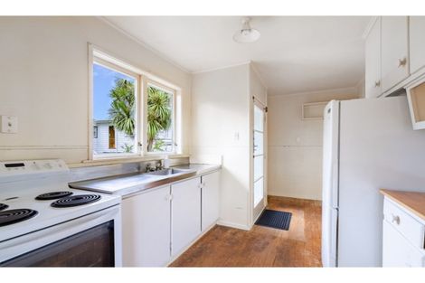 Photo of property in 17 Hilling Street, Titirangi, Auckland, 0604