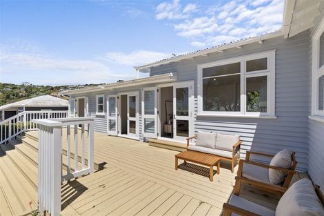 Photo of property in 61 Moncks Spur Road, Redcliffs, Christchurch, 8081