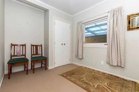 Photo of property in 50 Hobsonville Road, West Harbour, Auckland, 0618