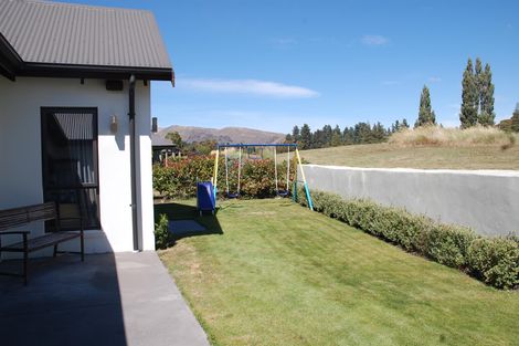 Photo of property in 9 The Dunes, Cromwell, 9310