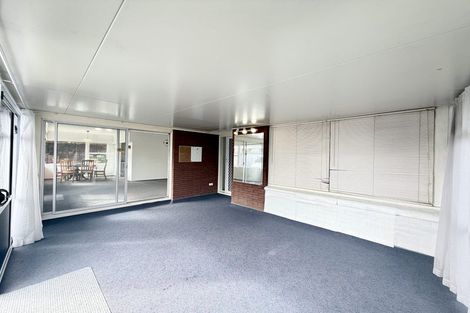 Photo of property in 30 Meadway, Sunnyhills, Auckland, 2010