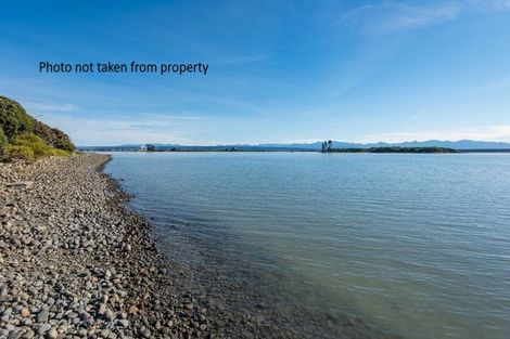 Photo of property in 17 Martin Street, Monaco, Nelson, 7011