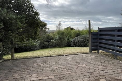 Photo of property in 295 Glenfield Road, Glenfield, Auckland, 0629