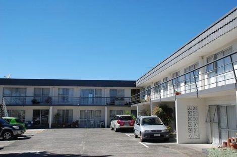 Photo of property in 9/19a Verbena Road, Birkdale, Auckland, 0626