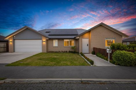 Photo of property in 66 Stationmasters Way, Prebbleton, 7604