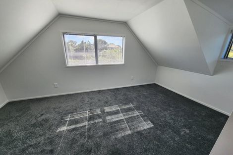 Photo of property in 25 Caspian Close, New Lynn, Auckland, 0600