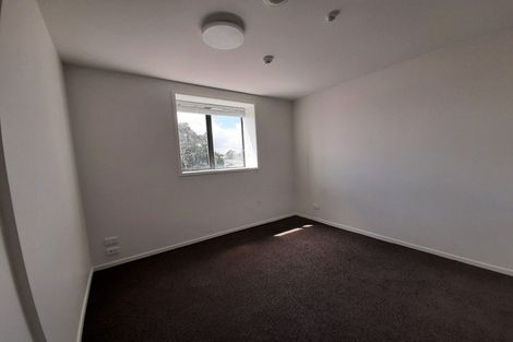 Photo of property in 1/4045f Great North Road, Glen Eden, Auckland, 0602