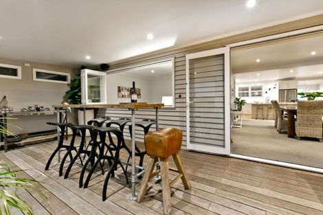 Photo of property in 9 Outlook Road, Greenhithe, Auckland, 0632