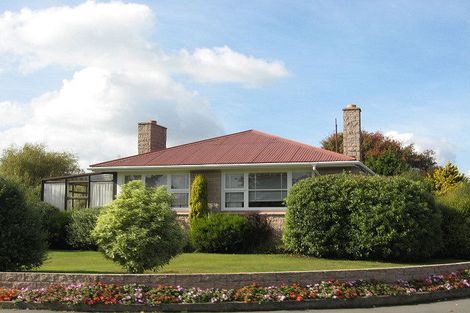 Photo of property in 2 Longmuir Street, Ilam, Christchurch, 8041