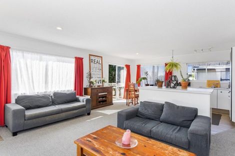 Photo of property in 1313 Papamoa Beach Road, Papamoa Beach, Papamoa, 3118