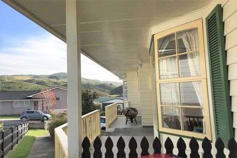 Photo of property in 13 Timaru Grove, Kelson, Lower Hutt, 5010