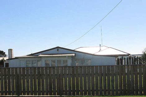 Photo of property in 107 Seabury Avenue, Foxton Beach, Foxton, 4815