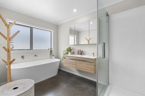 Photo of property in 31 Aratapu Street, Waitara, 4320