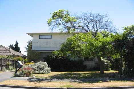 Photo of property in 6 Elder Place, Parklands, Christchurch, 8083