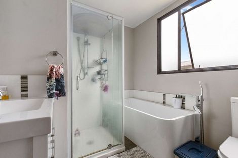 Photo of property in 22c Odlin Crescent, Nawton, Hamilton, 3200