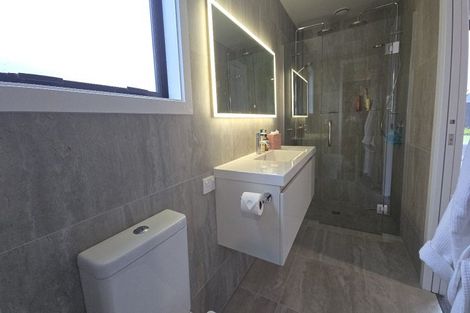 Photo of property in 20 Barn Road, Jacks Point, 9371