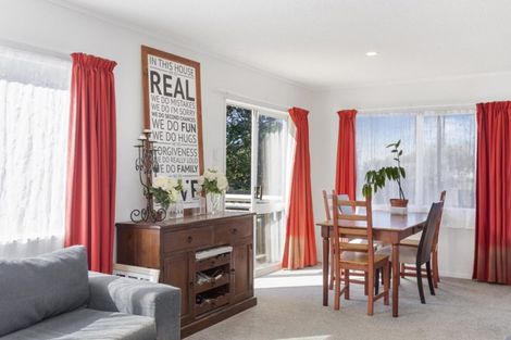 Photo of property in 1313 Papamoa Beach Road, Papamoa Beach, Papamoa, 3118