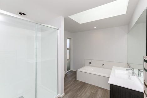 Photo of property in 3a Normanby Street, Fitzroy, New Plymouth, 4312