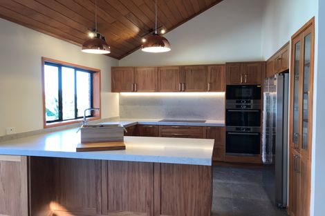 Photo of property in 84 Shakespeare Road, Milford, Auckland, 0620