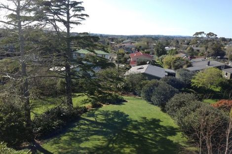 Photo of property in 12 Greenhill Crescent, Pakuranga, Auckland, 2010