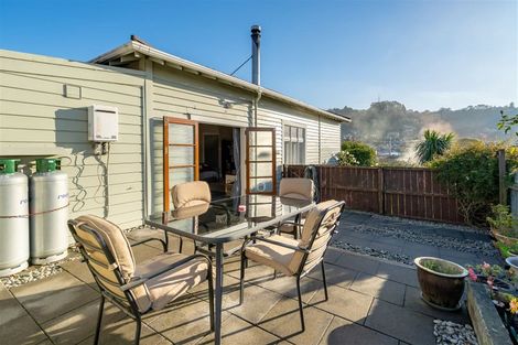 Photo of property in 3 Lomond Street, Caversham, Dunedin, 9012