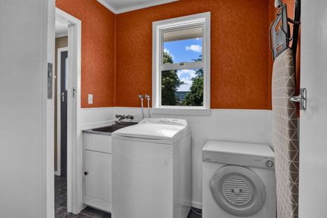 Photo of property in 3 Fyson Place, Hawera, 4610