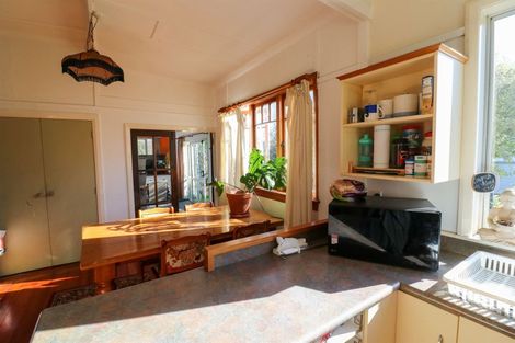 Photo of property in 37 Alma Street, Dannevirke, 4930