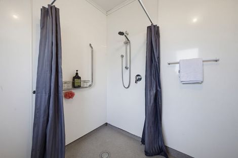 Photo of property in 205 Mangorei Road, Merrilands, New Plymouth, 4312