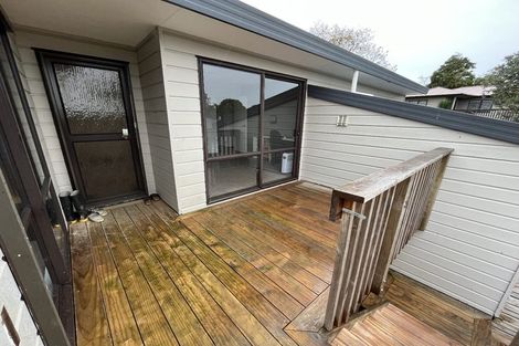 Photo of property in 77 Vipond Road, Stanmore Bay, Whangaparaoa, 0932