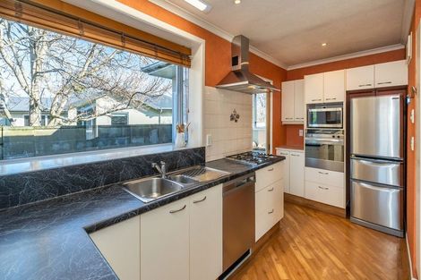 Photo of property in 2/16 Oldham Crescent, Halswell, Christchurch, 8025