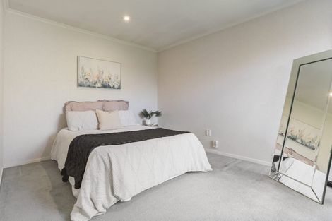 Photo of property in 4 Wardour Mews, Avonhead, Christchurch, 8042
