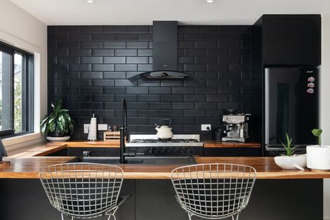 Photo of property in 28 Puhirake Crescent, Pyes Pa, Tauranga, 3112