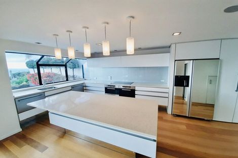 Photo of property in 1/909 Beach Road, Waiake, Auckland, 0630